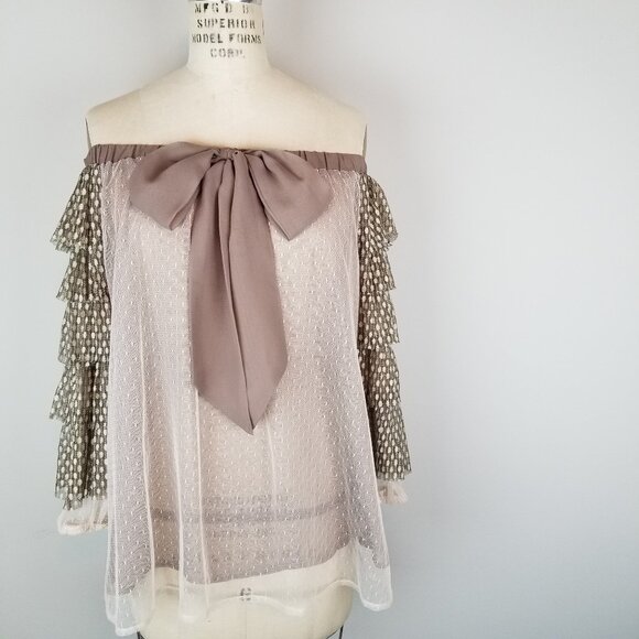 Ryu Off the Shoulder Swiss Dot Ruffled Sleeve Blouse with Large Bow * Small - Picture 1 of 10